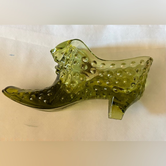Fenton Art Glass Victorian Style Hobnail Cat Slipper - Picture 1 of 5